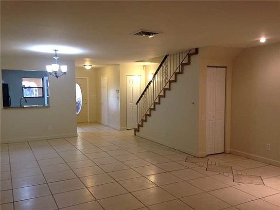 2nd image of 3722 Estepona Ave #15-1