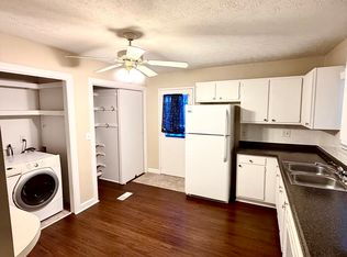 9809 Old Six Mile Ln, Jeffersontown, KY 40299