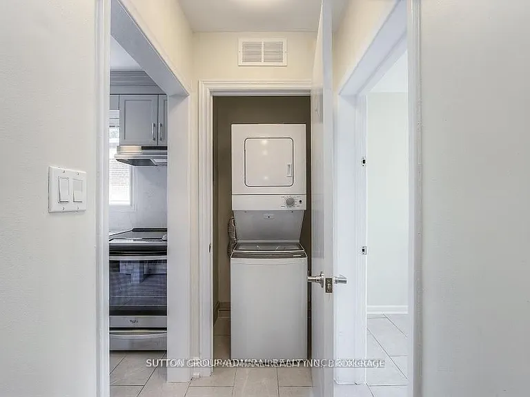 77 Garthdale Ct #2 — Photo 27