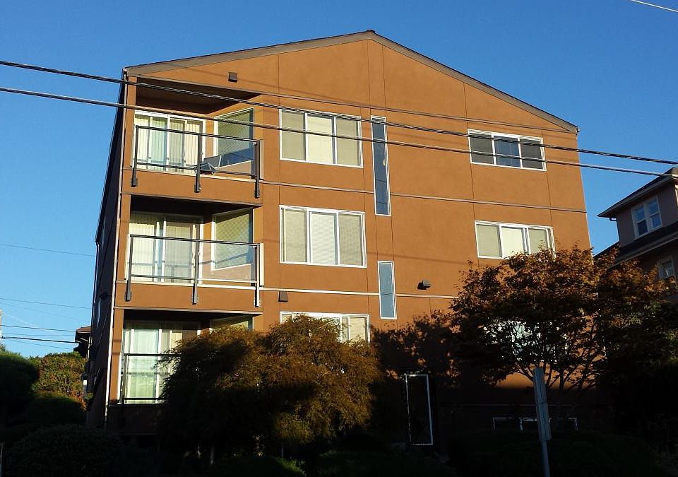 1st image of 2242 Franklin Ave E APT 101