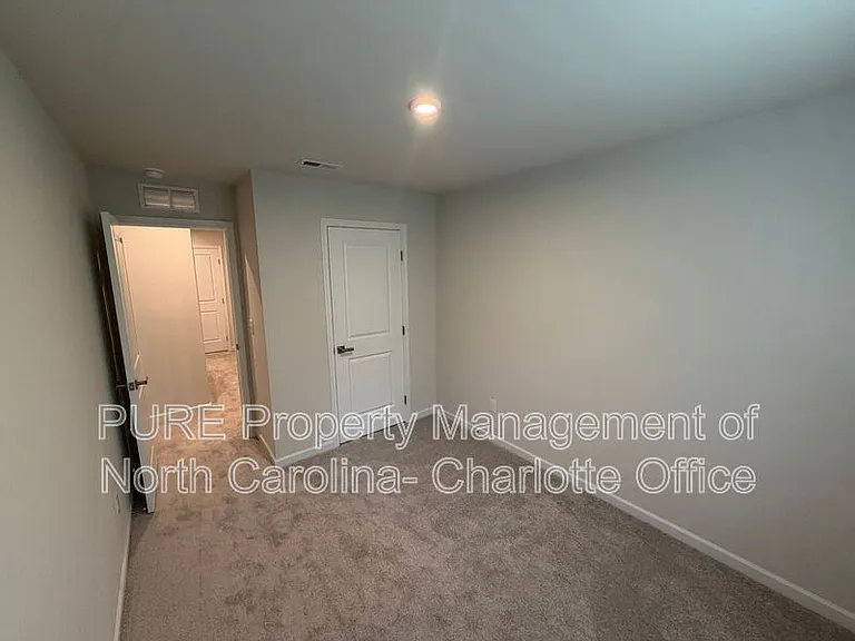 5945 Granbury Dr — Photo 26