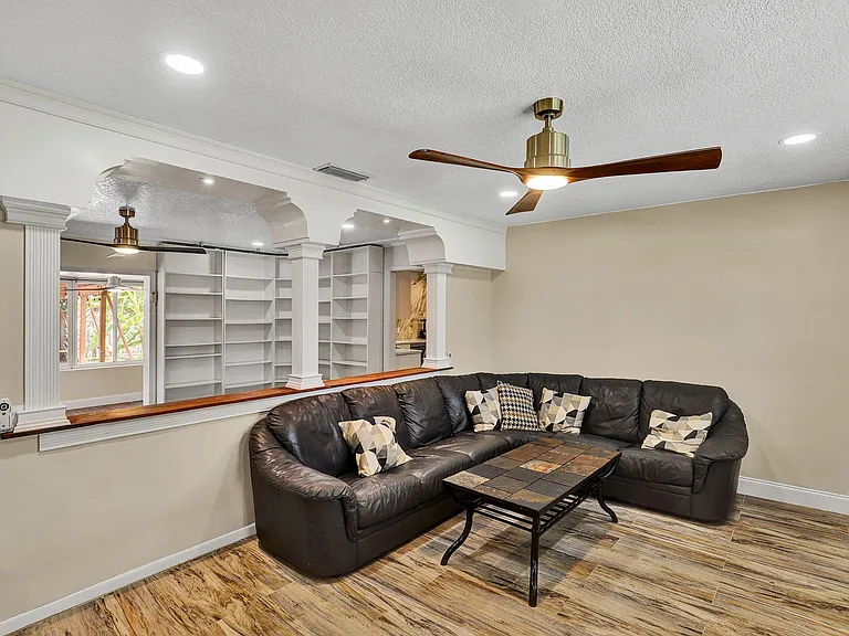 149 Southwind Cir — Photo 16