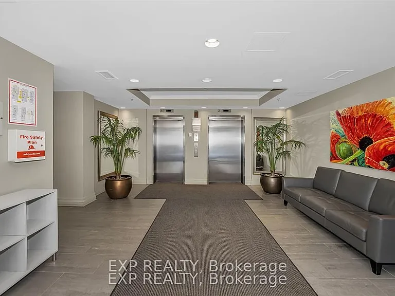 260 Besserer St #209 — Photo 4