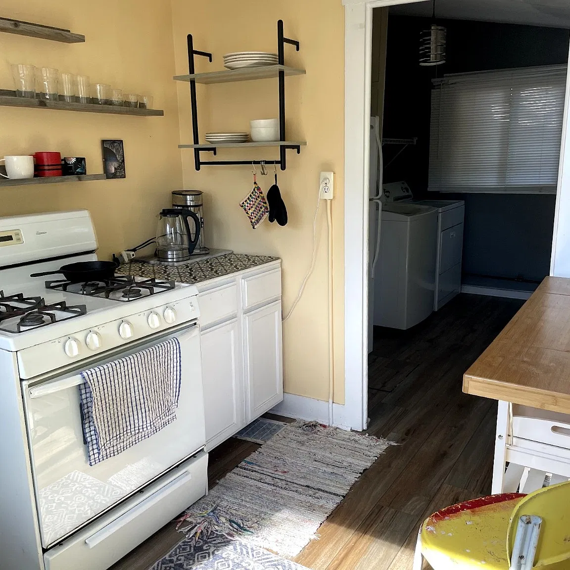 1123 Rammers Ave — Photo 4