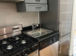 47 E 1st St #4R, New York, NY 10003