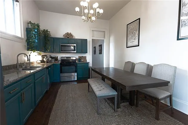 2 bed, 2.0 bath, 1200 sqft, $1,950 — Photo 3