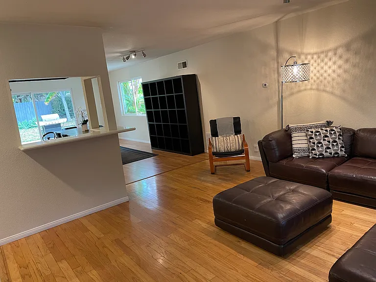 4135 Epanow Ave — Photo 11