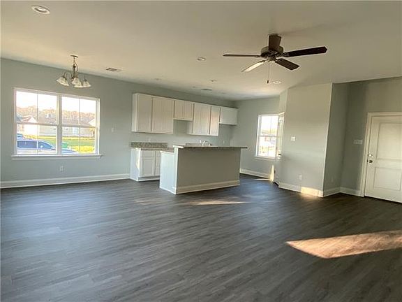 3rd image of 2099 Carver Dr