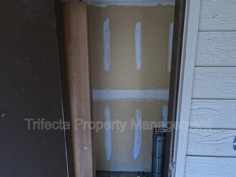 1644 E Pitkin St #D — Photo 16
