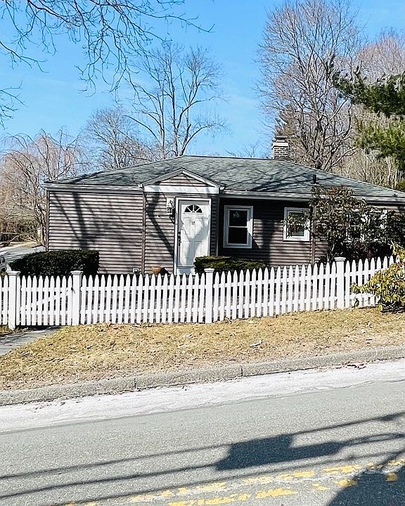 17 Moreland St, Worcester, MA 01609 Zillow