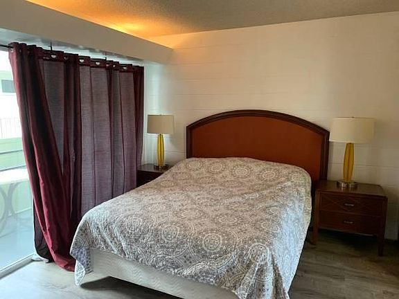 2nd image of 426 Pau St #5