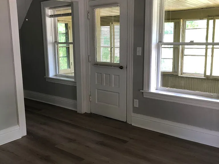 5064 Saint Paul Blvd #UPPER — Photo 8