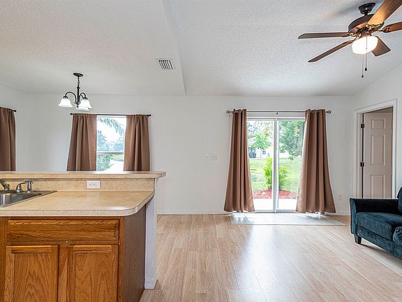 3rd image of 517 Bethany Pl