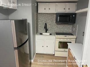 24 Franklin St APT 3, Riverside, RI 02915