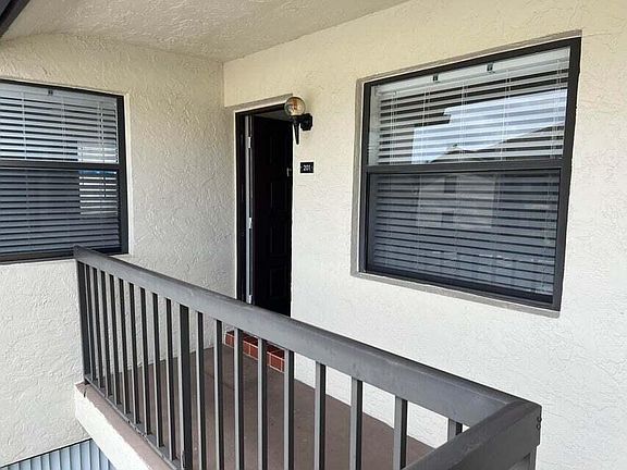 5th image of 7674 Tahiti Lane #201
