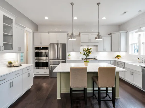 72 Monarch Trl, Chapel Hill, NC 27516