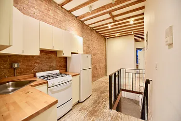 Rented by Nolita Group