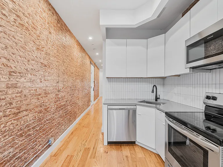 1815 Woodbine St #1C — Photo 6