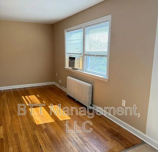 4013 38th St #301 — Photo 9