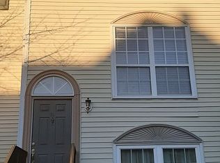 31 Cheverny Ct, Hamilton, NJ 08619