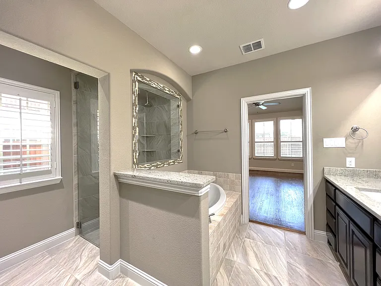 720 Raunald Dr — Photo 16