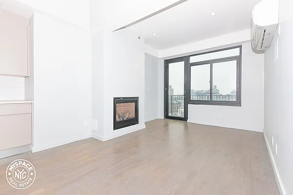 Rented by MySpaceNYC | media 6