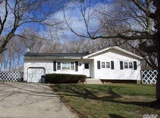 3 Shenandoah Blvd, Port Jefferson Station, NY 11776