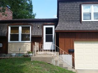 2812 SW Prairie Rd, Topeka, KS 66614