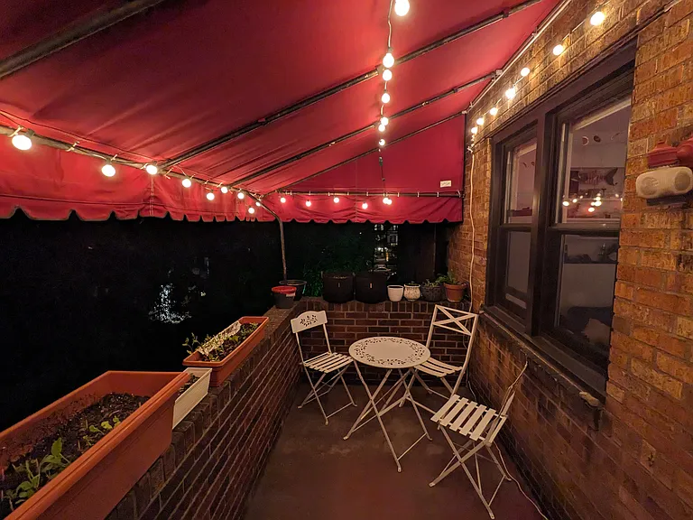 809 College St #23 — Photo 8