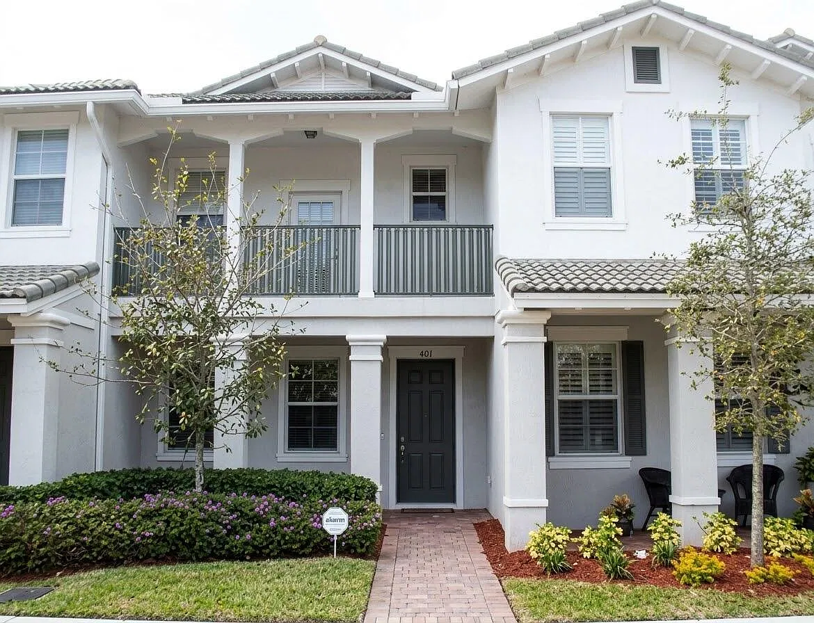 3 bed, 2.5 bath, 1232 sqft, $2,850 — Photo 1