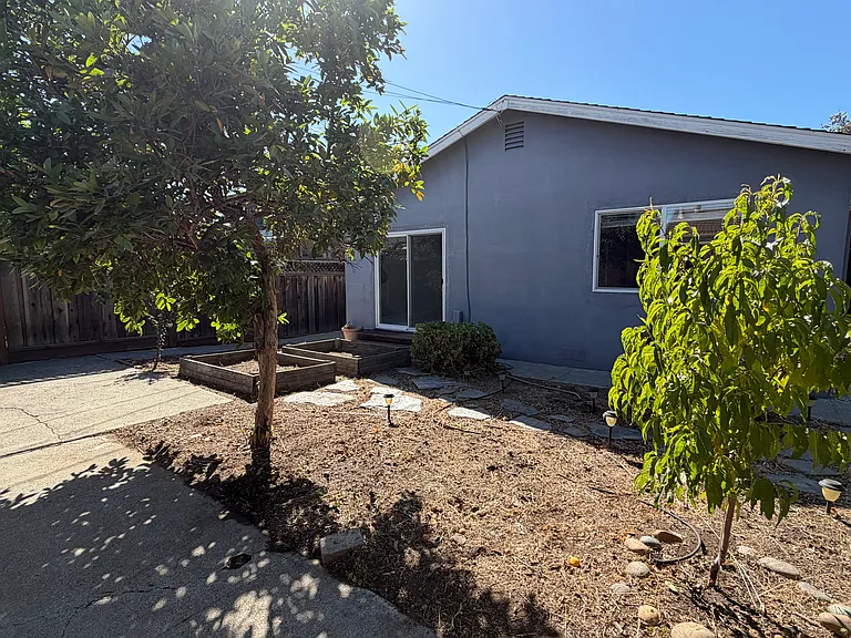 2758 Camino Del Rey — Photo 16