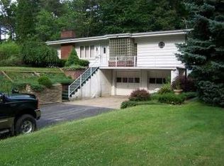 498 Chapel Rd, Aliquippa, PA 15001