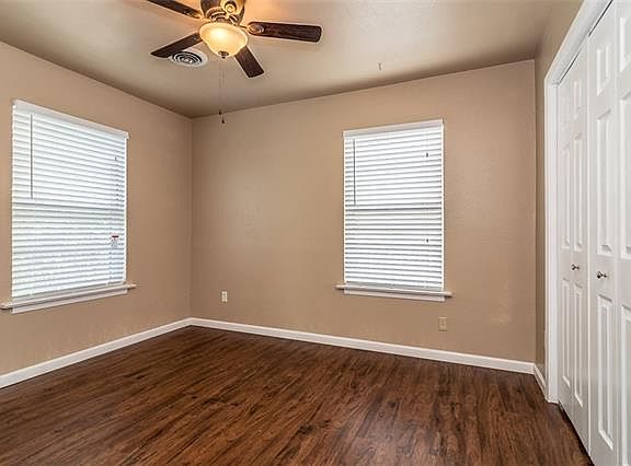 3rd image of 1202 1st Ave