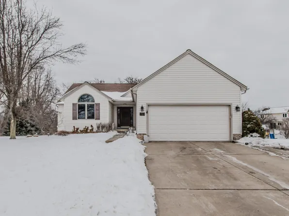 1782 Sycamore Ct, Saline, MI 48176