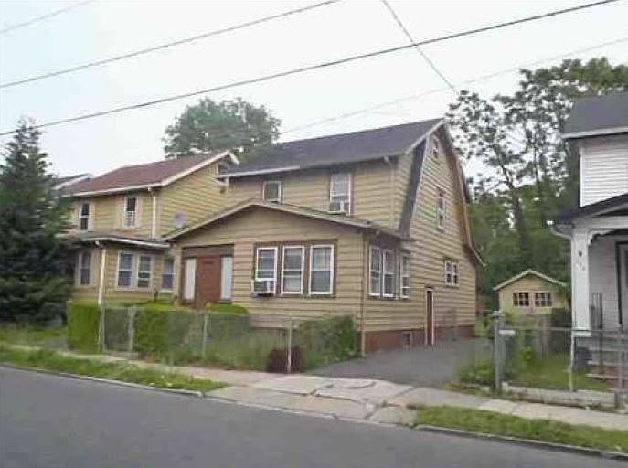 2nd image of 132 Carolina Ave