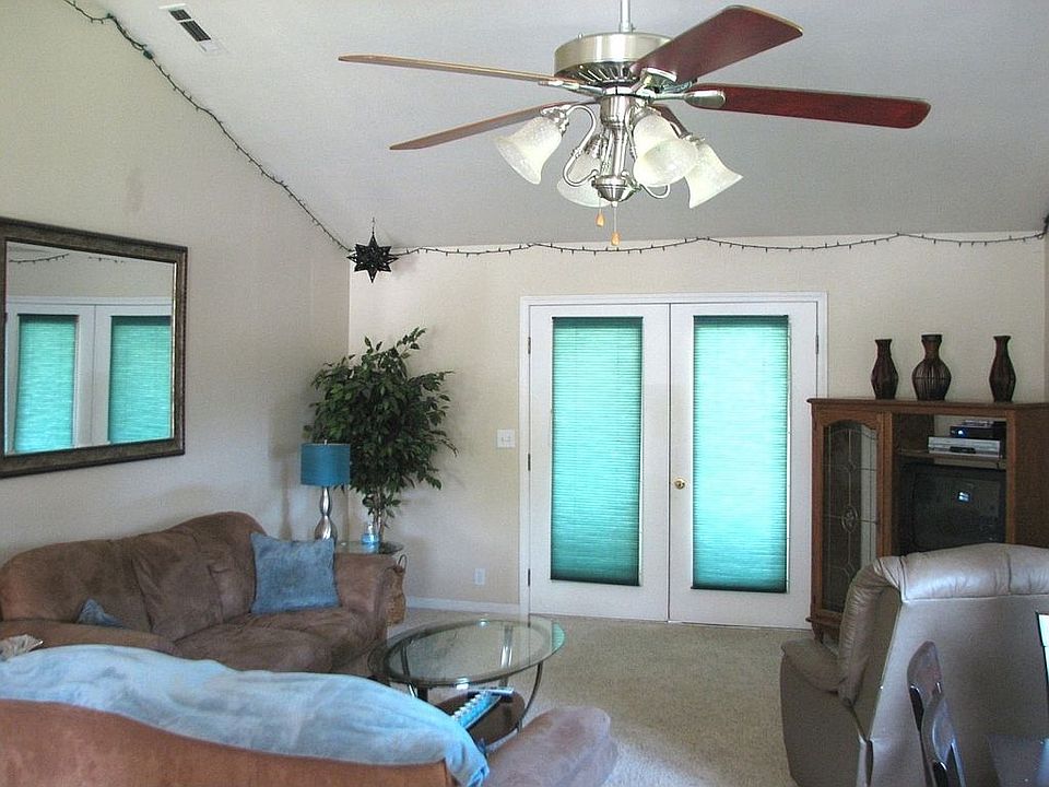 2nd image of 2054 Parkway Village Dr