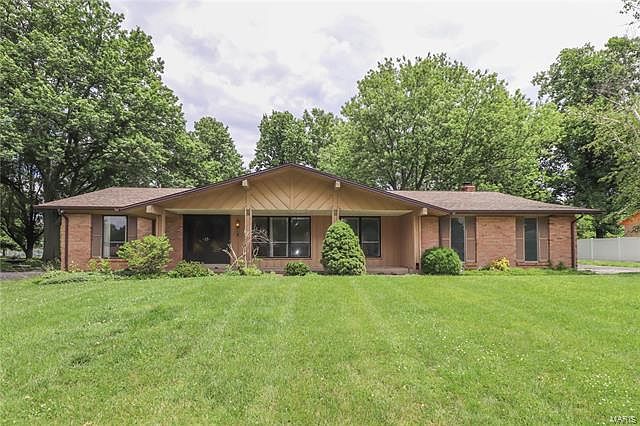 1st image of 11708 Roundhill Dr