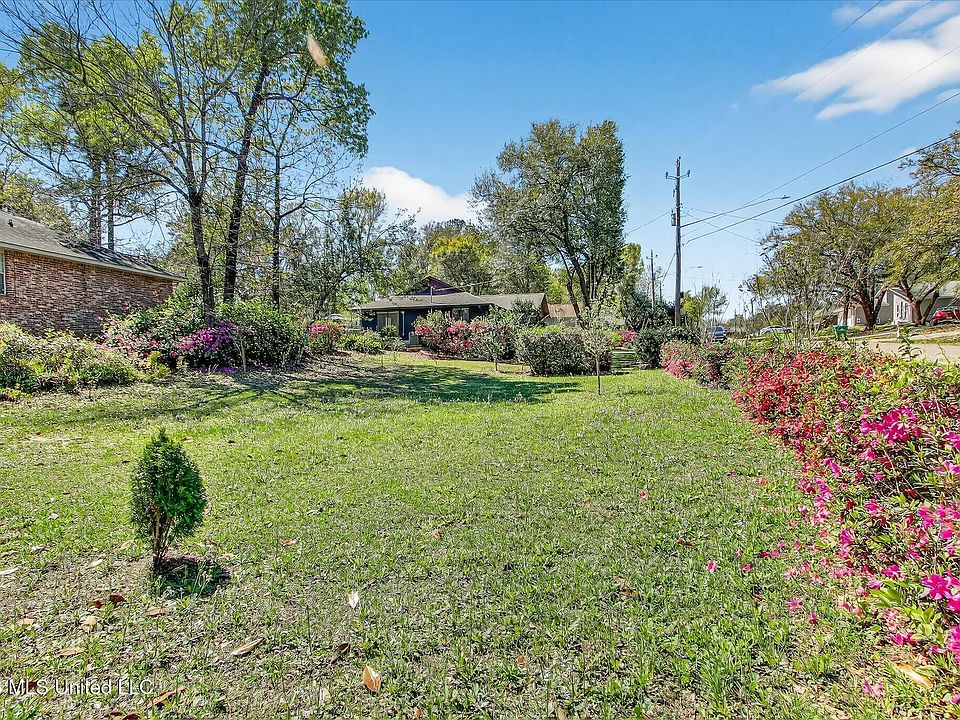 2nd image of LOT 51 Ana Hulu St Lot 51
