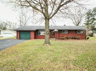 903 W Walnut Dr, Rockville, IN 47872