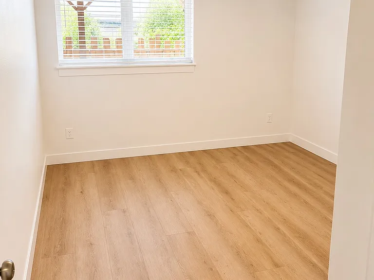 8711 S 114th St #6A — Photo 13