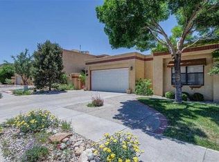 6021 Nasci Dr NE, Albuquerque, NM 87111