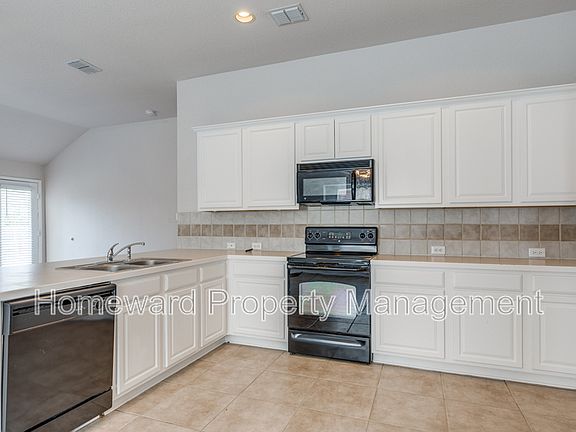 3rd image of 5137 Breeze Hollow Ct
