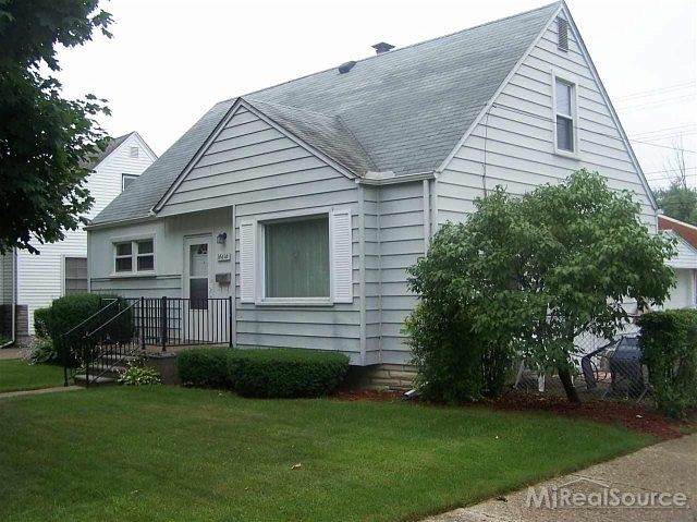 1st image of 16616 Sarmorr St