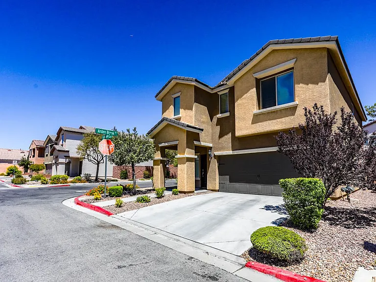 8266 Arden Landing Pl — Photo 3
