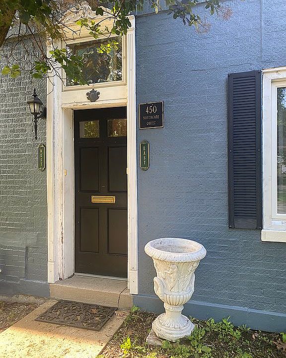 1st image of 450 Northgate Ct
