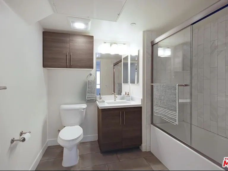 3667 Mentone Ave #3 — Photo 9