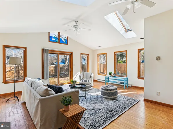 3517 Rockway Ave, Annapolis, MD 21403