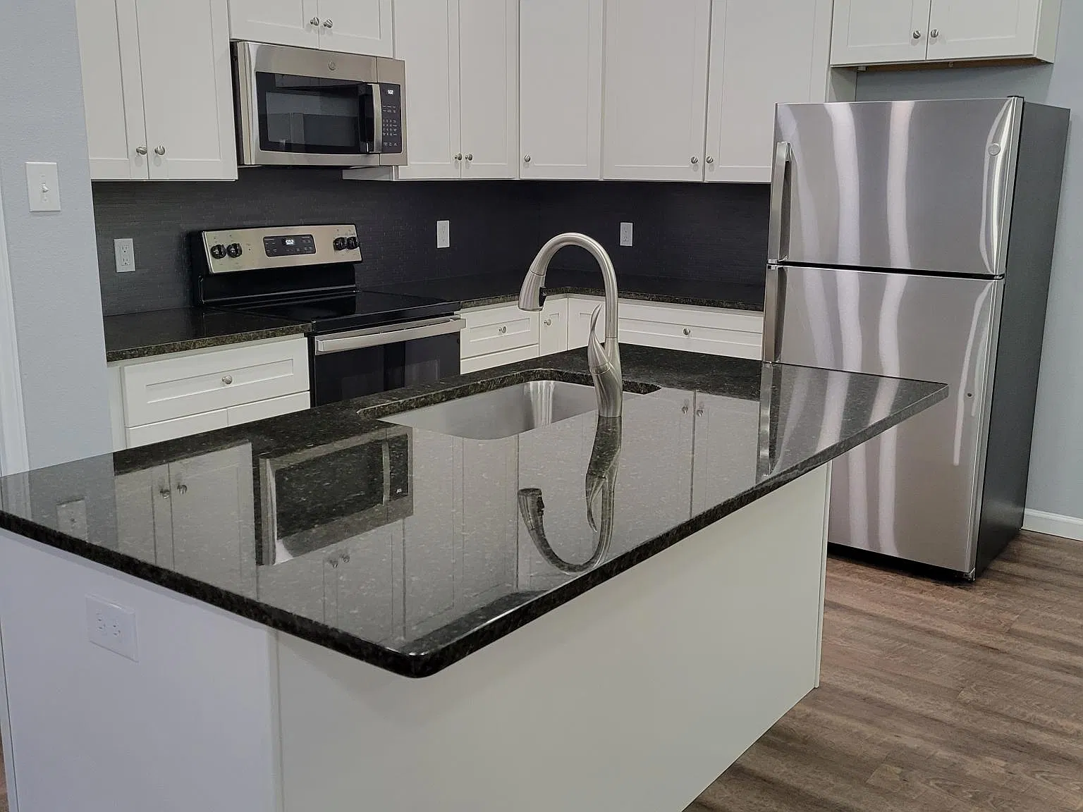 3 bed, 1550 sqft, $1,550 — Photo 4