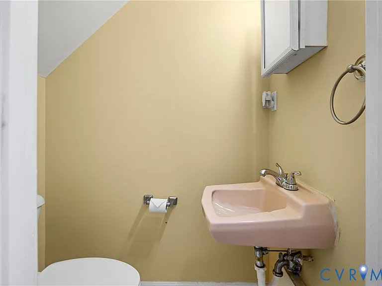 4704 Leadenhall Dr — Photo 25
