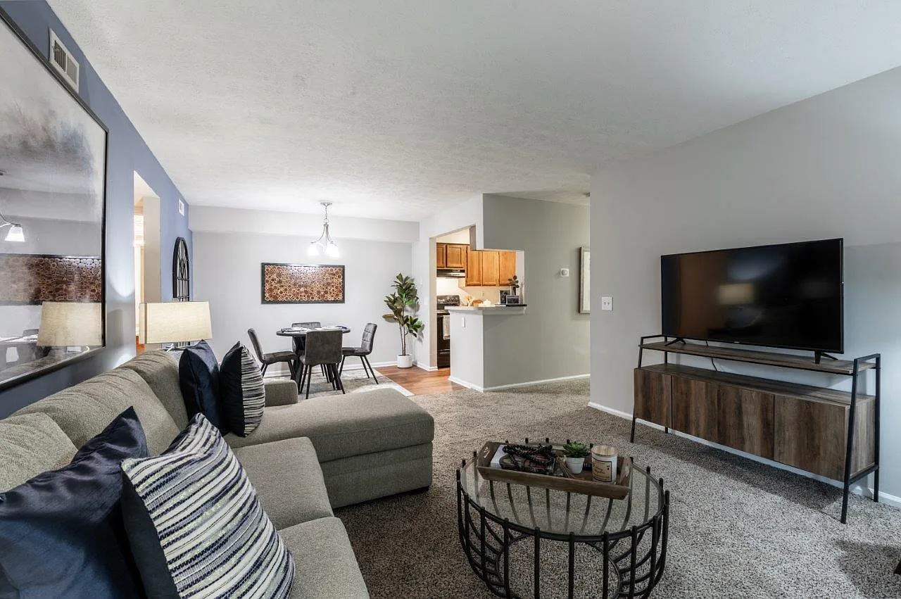 Cobblestone Grove Apartment Homes — Photo 2